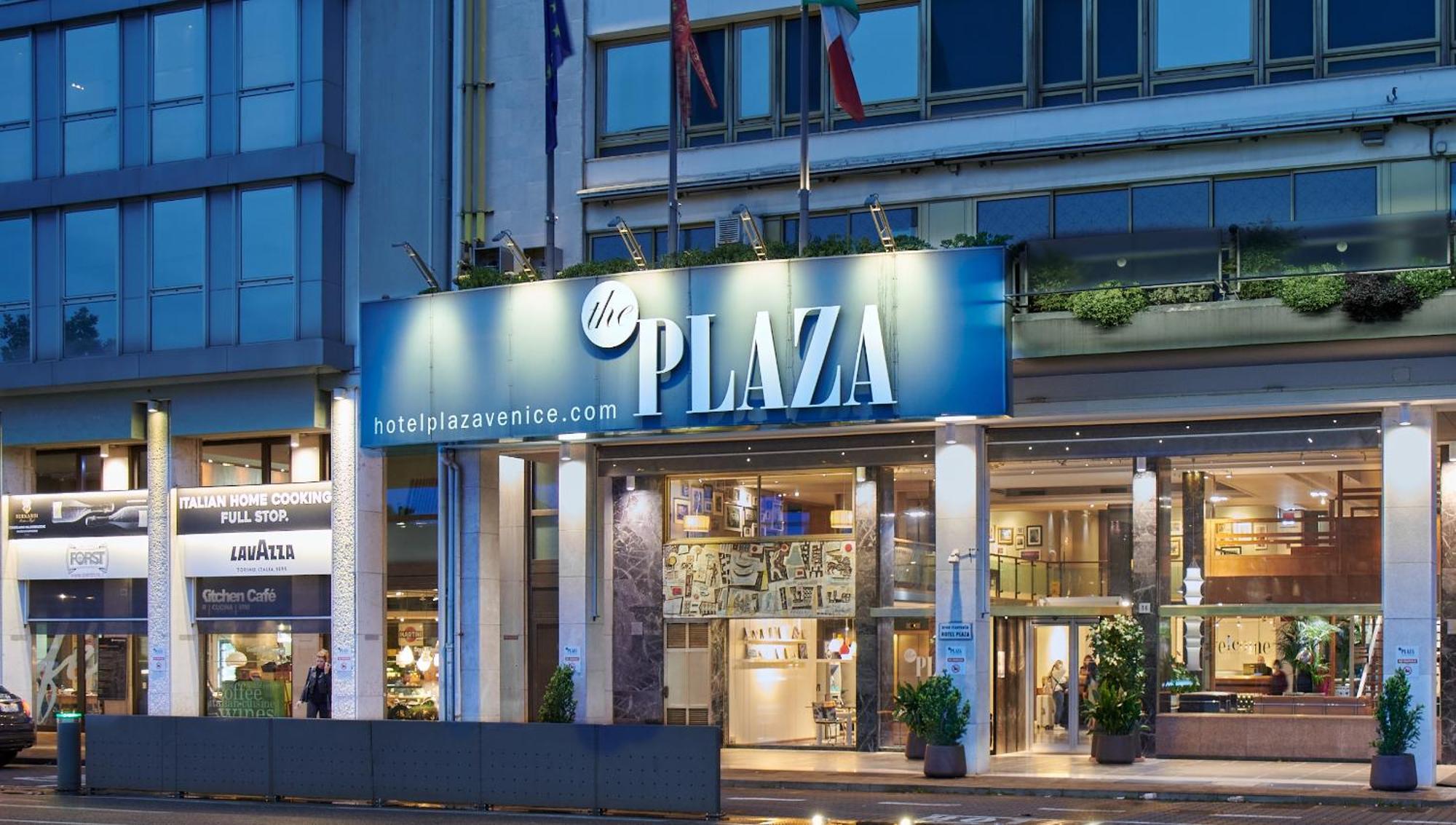 Hotel Plaza Местре Екстериор снимка